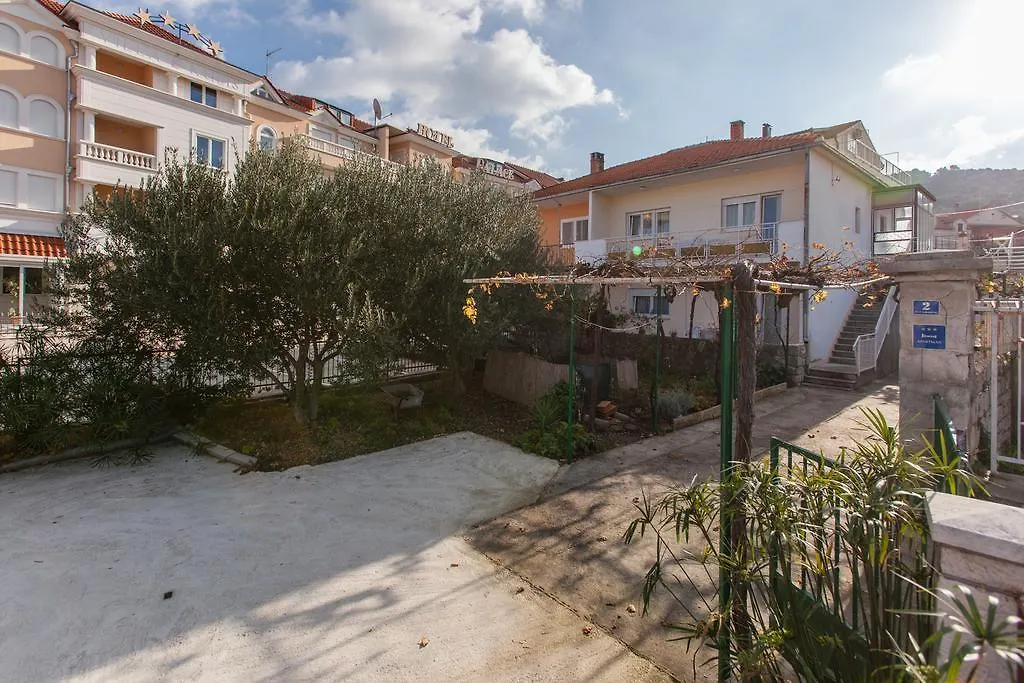 Apartments Cagalj 1872 Kroatien