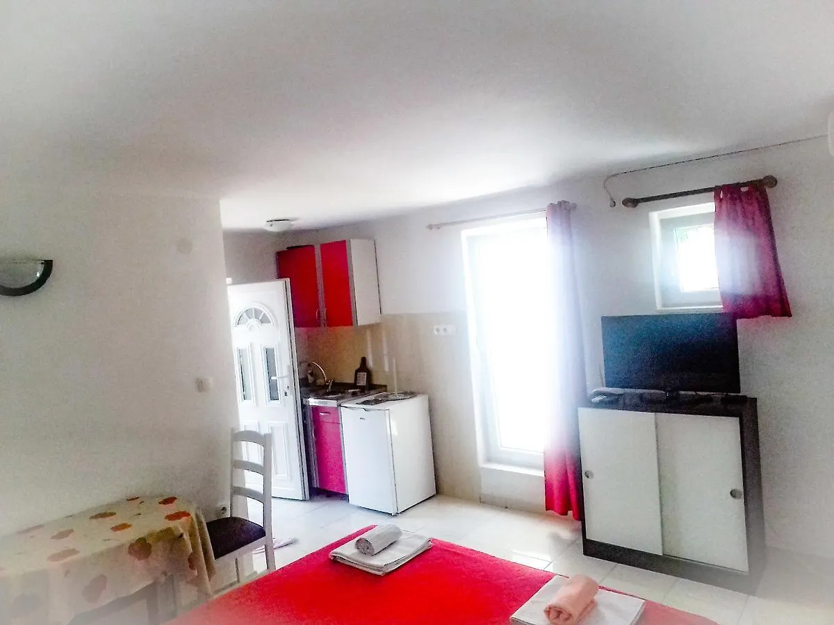 Apartments Cagalj 1872  Trogir